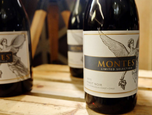 đặc điểm vang Montes Limited Selection Pinot Noir