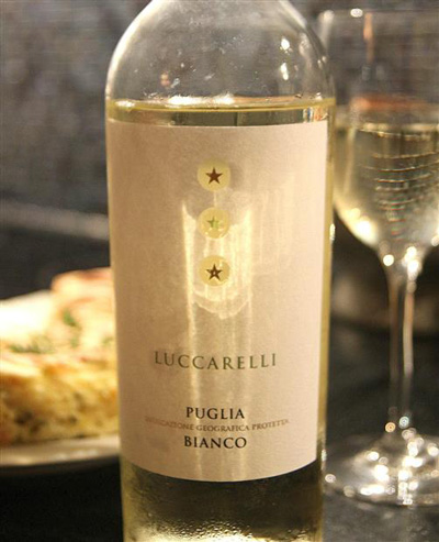 giới thiệu rượu vang Luccarelli Bianco